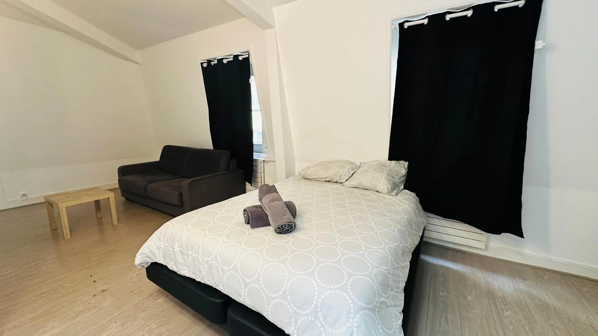 Spacieuses Flats Montaigne Champs Elysee Apartament